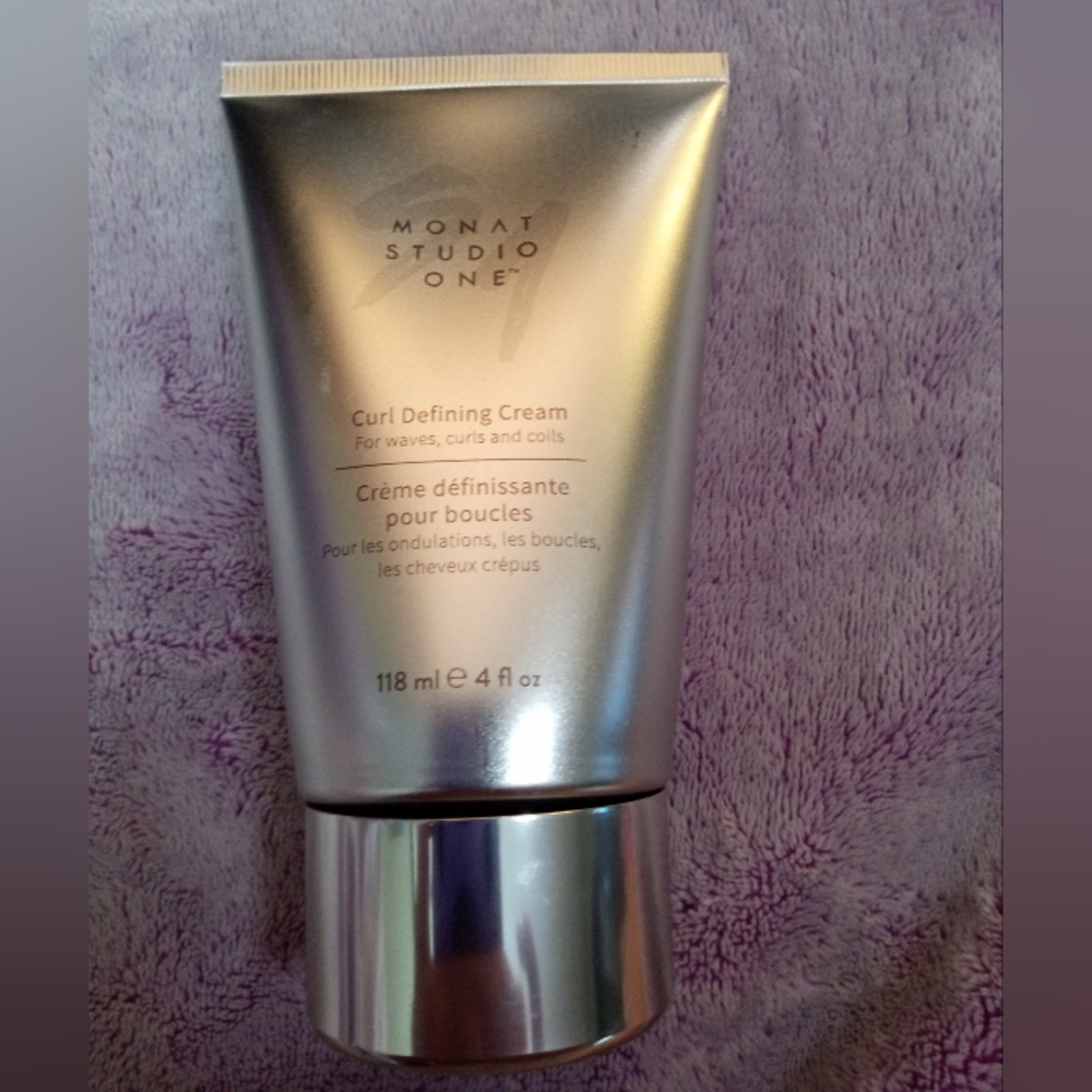 Monat Curl cream